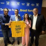 Flávio Bolsonaro declara apoio a Dorinha: “O melhor é Dorinha”; senadora responde: “Para presidente, Flávio Bolsonaro 22”; veja o vídeo