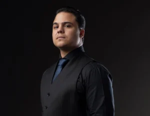 E se a voz acabar no meio do show? Maestro revela riscos enfrentados por cantores