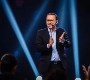 José Roberto Marques é premiado como Melhor Cientista do Ano do Brasil em Desenvolvimento Humano