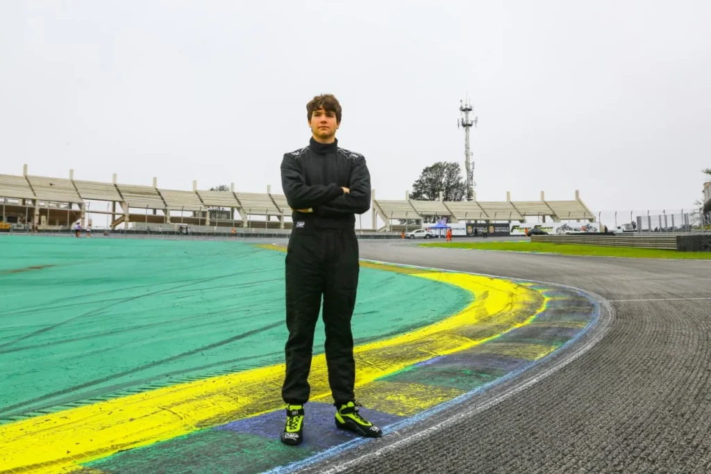 Exclusivo: “Meu grande sonho é ser campeão em tudo que existe”, diz Victor Roser ao Hora da Fama; Assista ao vídeo