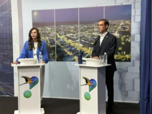 Debate da RedeTV! põe Dorinha e Vicentinho à prova: documentos mostram o que cada um defendeu e o que exige comprovação