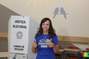 “Eu não quero ser a única, eu quero ser a primeira”, diz Dorinha ao chegar para votar; Veja o vídeo