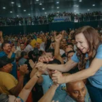 Ruas cheias e pesquisas diferentes: o que cada sinal revela sobre a eleição?