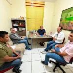 Equipe de Vicentinho recebe reivindicações do Sintet; presidente cobra projeto de Estado para a educação