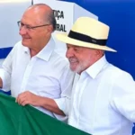 “O povo é soberano”, diz Lula ao votar em São Bernardo e defender respeito ao resultado