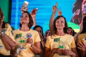 Em ligação com Michelle, Nikolas pede votos para Flávio e Dorinha em evento no Tocantins; veja o vídeo
