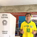 “Que Deus nos abençoe e nos proteja”, escreve Nikolas Ferreira no dia da eleição