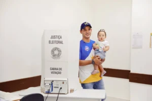 “Se houver segundo turno, vou continuar sendo o mesmo Vicentinho”, afirma candidato após votar em Palmas