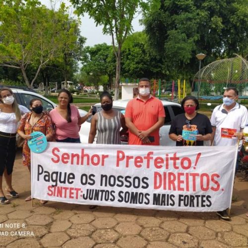 Trabalhadores da educação voltam a protestar contra prefeitura de Colinas por pagamento do piso