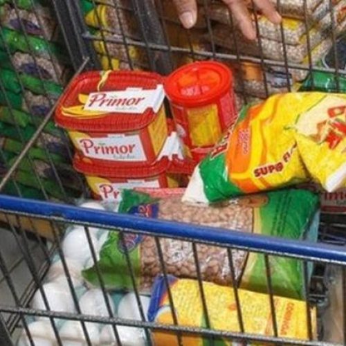 Crescente alta no preço dos produtos eleva valor dos alimentos básicos