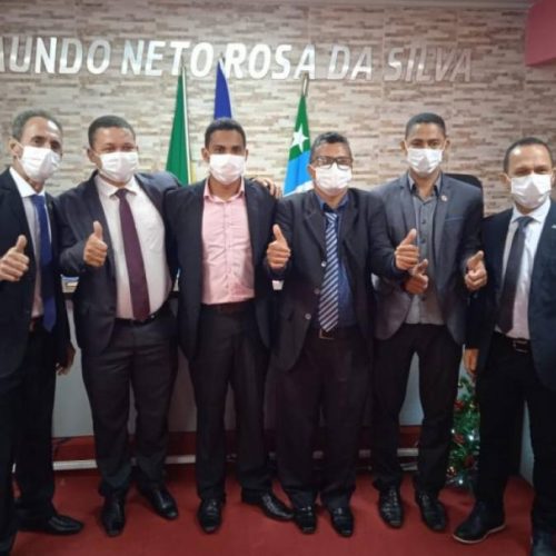 Base do Prefeito de Palmeirante aprova Ã  contratação do financiamento de quase 12 mi, " vai endividar o município" afirma vereadores contra