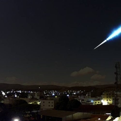 Internautas comentam sobre rocha espacial vista ao cruzar o céu de Minas Gerais