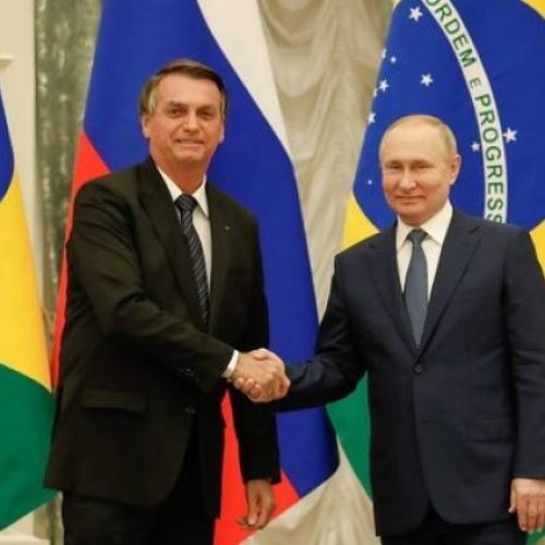 Jair Messias Bolsonaro leva mensagem de paz a Vladimir Putin e defende soberania dos países