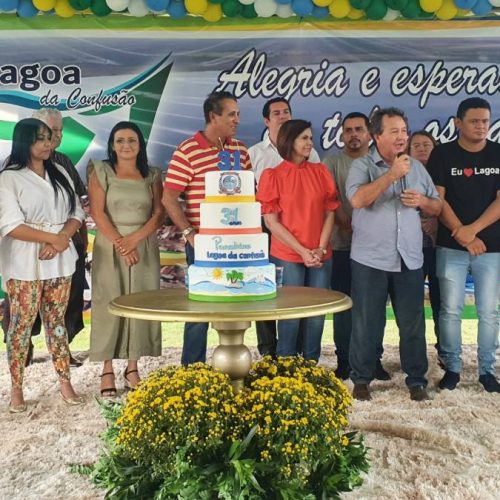 Lagoa da confusão comemora 31 anos com entrega de obras, máquinas, ambulÃ¢ncia e futebol