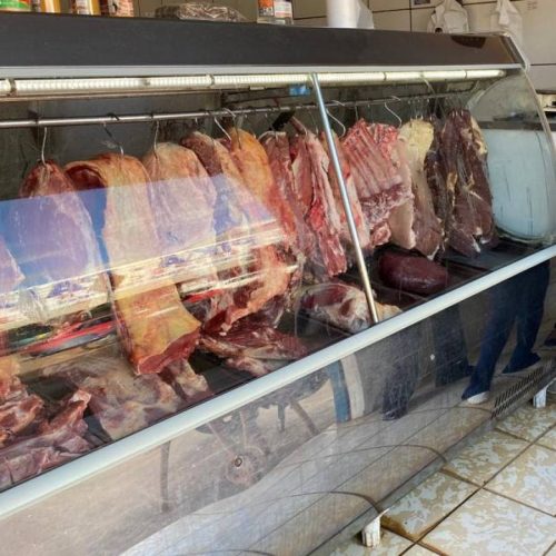 VigilÃ¢ncia sanitária apreende mais de 600 kg de carnes estragada de mercado em Porto Nacional