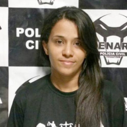 Mulher tortura e executa homem com vários tiros na frente do filho da vítima