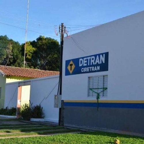 Polícia Civil prende funcionário do Detran suspeito aprovar laudos irregulares