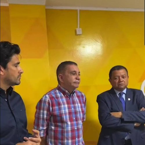 Em Coletiva de imprensa, defesa expõe detalhes do caso em que delegado pede para forjar flagrante contra Carlos Amastha