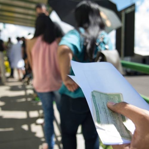 "Enquanto o cidadão receber para votar, a educação, saúde e o desenvolvimento não vão chegar", diz Mourão Ã  eleitores