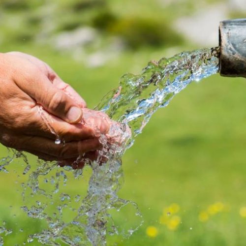 Conta mais baixa: BRK dar dicas de como utilizar a água de maneira consciente e aliviar o bolso