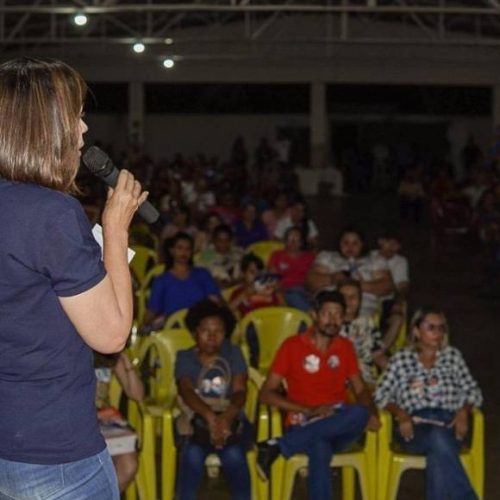 Dorinha realiza reunião com profissionais da educação de Colinas ao lado de Kasarin