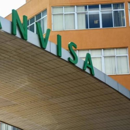 Anvisa alerta empresas de alimentos humanos sobre uso de produto que matou cães