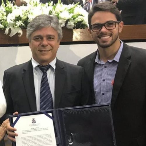 Filho de candidato destaca atuação do pai como deputado estadual, "foram cinco anos de muito trabalho", diz Gustavo Bonagura