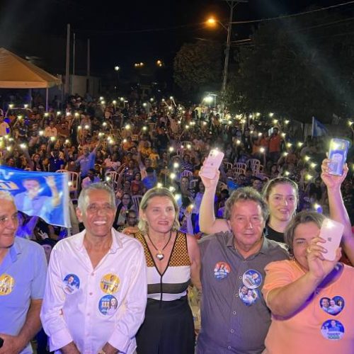 Encerramento oficial da campanha de Vilmar lota as ruas de Colméia