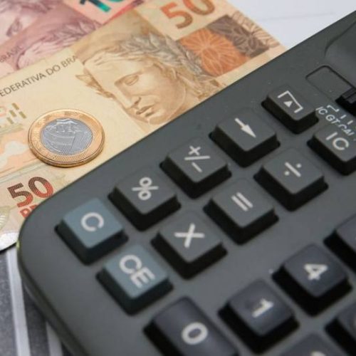 Mercado financeiro brasileiro enfrenta semana de instabilidades