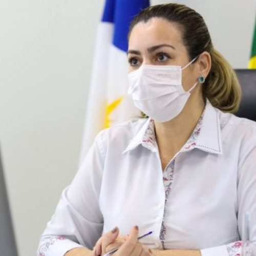 Prefeita, Cinthia Ribeiro, testa positivo para Covid-19, programação do 'Natal Cidade Encantada' é adiada