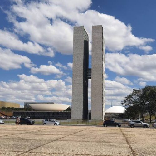 Eleitos tomam posse nesta quarta, 01, em Brasília; relembre quem são os deputados federais e a senadora pelo estado do Tocantins