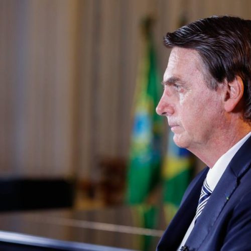 Julgamento que pode tornar Bolsonaro inelegível por abuso de poder é suspenso