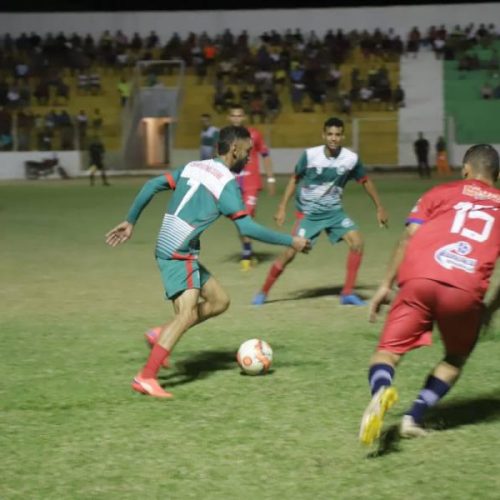 No primeiro jogo da decisão do Copão Sul, desportistas, torcedores e atletas destacam o potencial da competição de futebol amador