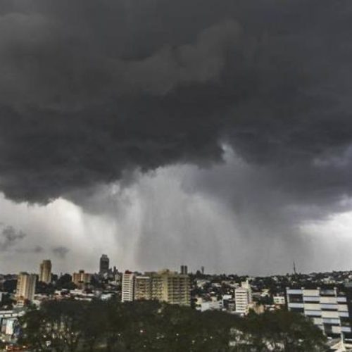 Ciclone extratropical causa estragos no sul do Brasil; veja quais as consequÃªncias para o fim de semana nas demais regiões