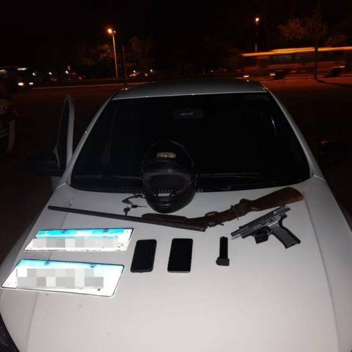 Polícia Civil recupera veículo roubado e apreende duas armas de fogo durante investigação na Capital