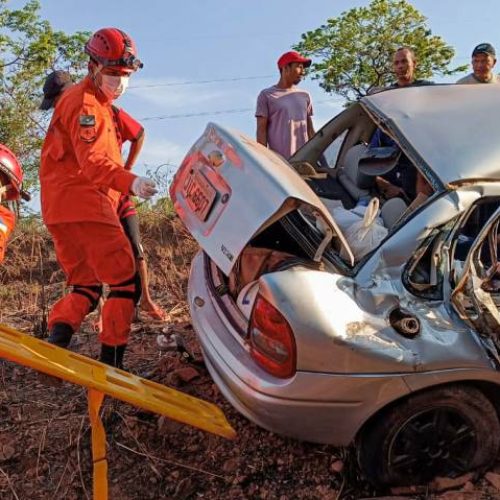 TO-040: bombeiros militares atendem acidente com trÃªs veículos e 14 vítimas