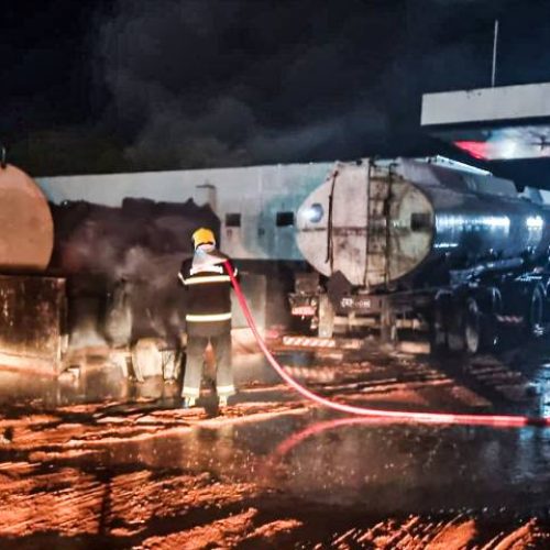 Capotamento, colisões e incÃªndios no plantão dos bombeiros militares