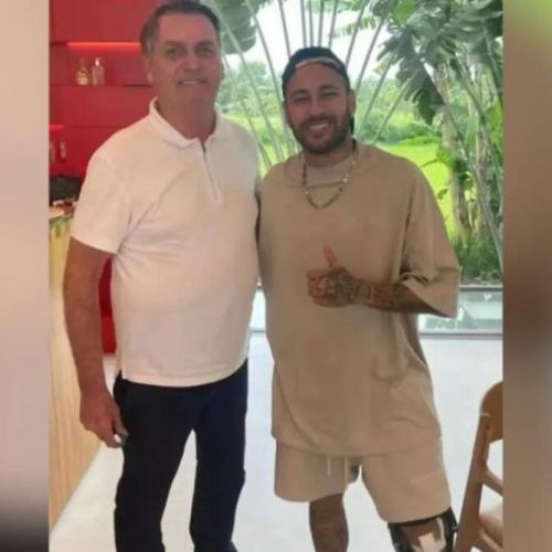 Em recuperação, Neymar recebe visita do ex-presidente Jair Bolsonaro