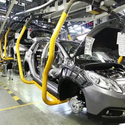 Os desafios e oportunidades do mercado de carros em 2024