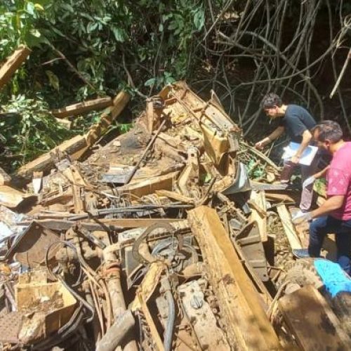 Homem de 62 anos morre de acidente de trÃ¢nsito após caminhão perder o freio e cair em ribanceira