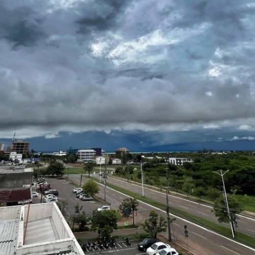 Chuvas fortes devem marcar o final de semana de Carnaval no Tocantins: Sol deve aparecer a partir de segunda