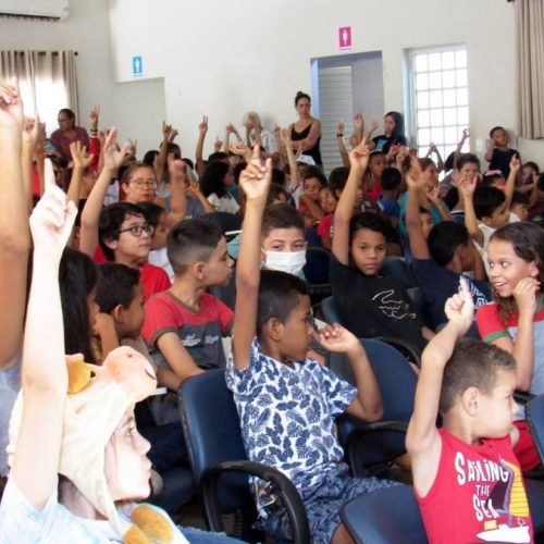 Estudantes da Rede Municipal de Ensino de Cariri do Tocantins participam de palestra do Programa Saúde na Escola