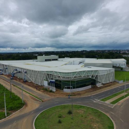 Lago Center Shopping de Araguaína cria banco para receber currículos