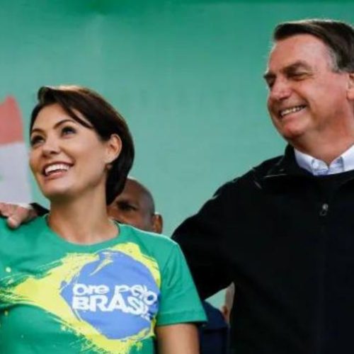 Nos bastidores, Bolsonaro e Michelle estão cotados para evento em Palmas no próximo mÃªs