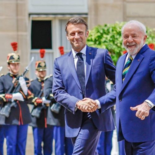 Presidente da França, Macron, será recebido no Brasil para visita bilateral