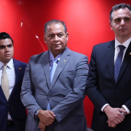 Senador Eduardo Gomes participa da abertura da exposição: Palácio Monroe – Um Legado de Democracia