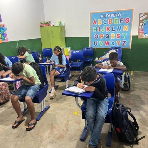 Concurso escolhe trÃªs melhores redações de alunos do 5Âº ano em Porto Nacional