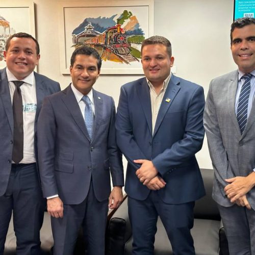 Deputado Ricardo Ayres sela apoio a pré-candidato a prefeito Saboinha Jr. e anuncia R$ 600 mil em recursos para saúde de Guaraí