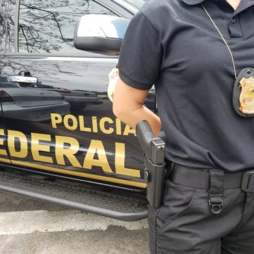 Suspeitos de usar documentos falsos para fazer empréstimos são alvos de operação da Polícia Federal