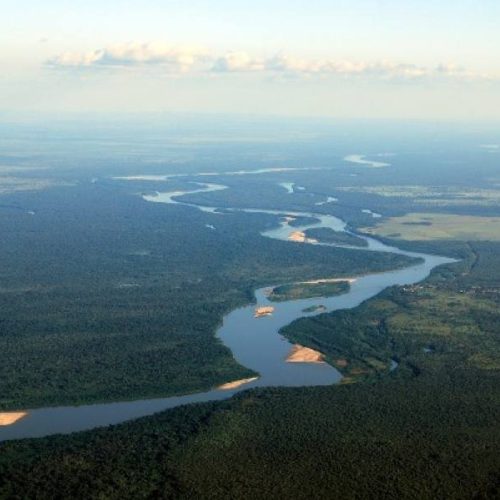 Especialista explica alerta sobre a redução da vazão e presença de agrotóxicos no leito do Rio Araguaia; veja